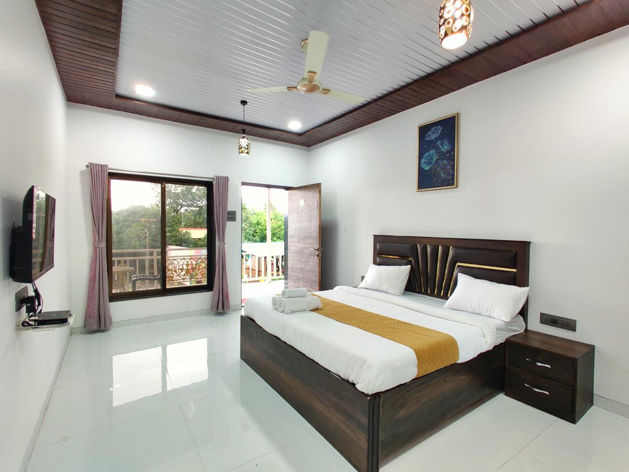 The Village Resorts Karjat Eksteriør bilde